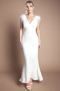 Robe De Mariée En Satin Col V Avec Détail Plumes Aux Épaules Petite Taille