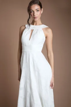 Robe De Mariée À Jupe Ample En Dentelle Florale Avec Décolleté Goutte D'eau