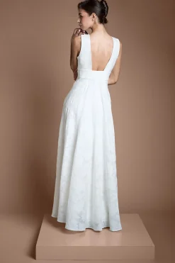 Robe De Mariée À Jupe Ample En Dentelle Florale Avec Décolleté Goutte D'eau
