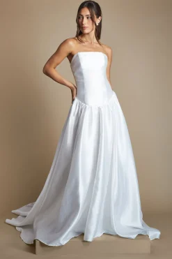Robe De Mariée Longue Avec Détail Taille Basse