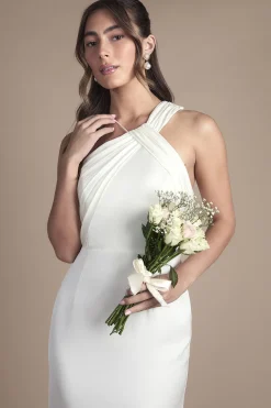 Robe de Mariée Longue en Satin à Col Halter avec Détails Plissés et Coupe Sirène