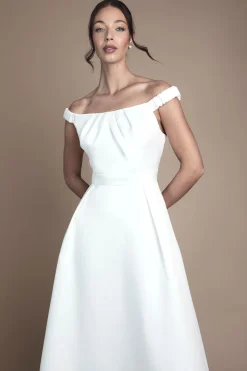 Robe de Mariée Maxi Bardot Évasée avec Ourlet Asymétrique