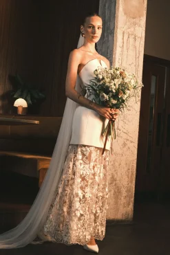 Robe de Mariée Maxi à Bustier Structuré avec Jupe en Dentelle