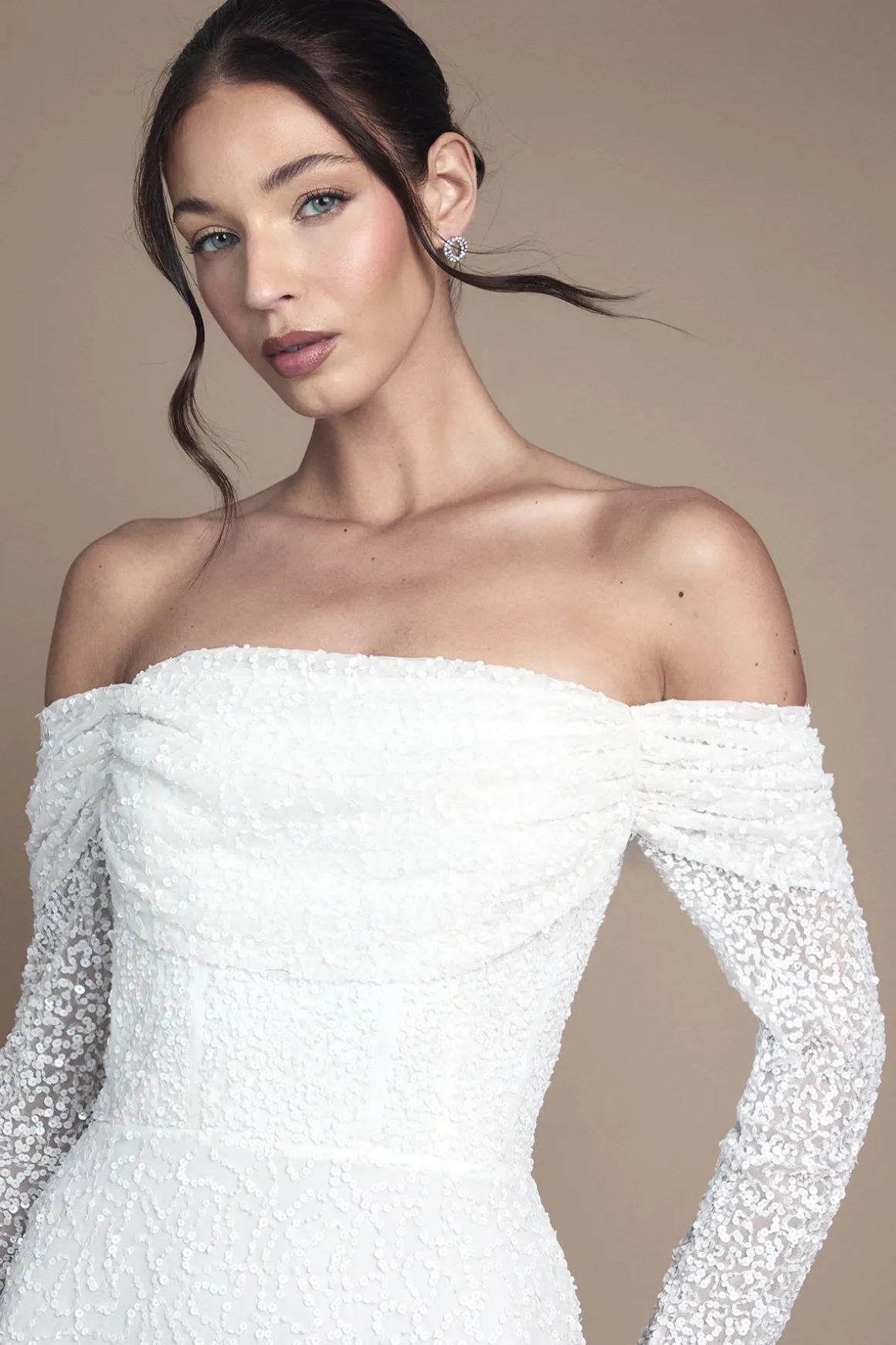 Robe de Mariée Maxi Coast Honoured à Sequins Drapée Bardot Manches Longues