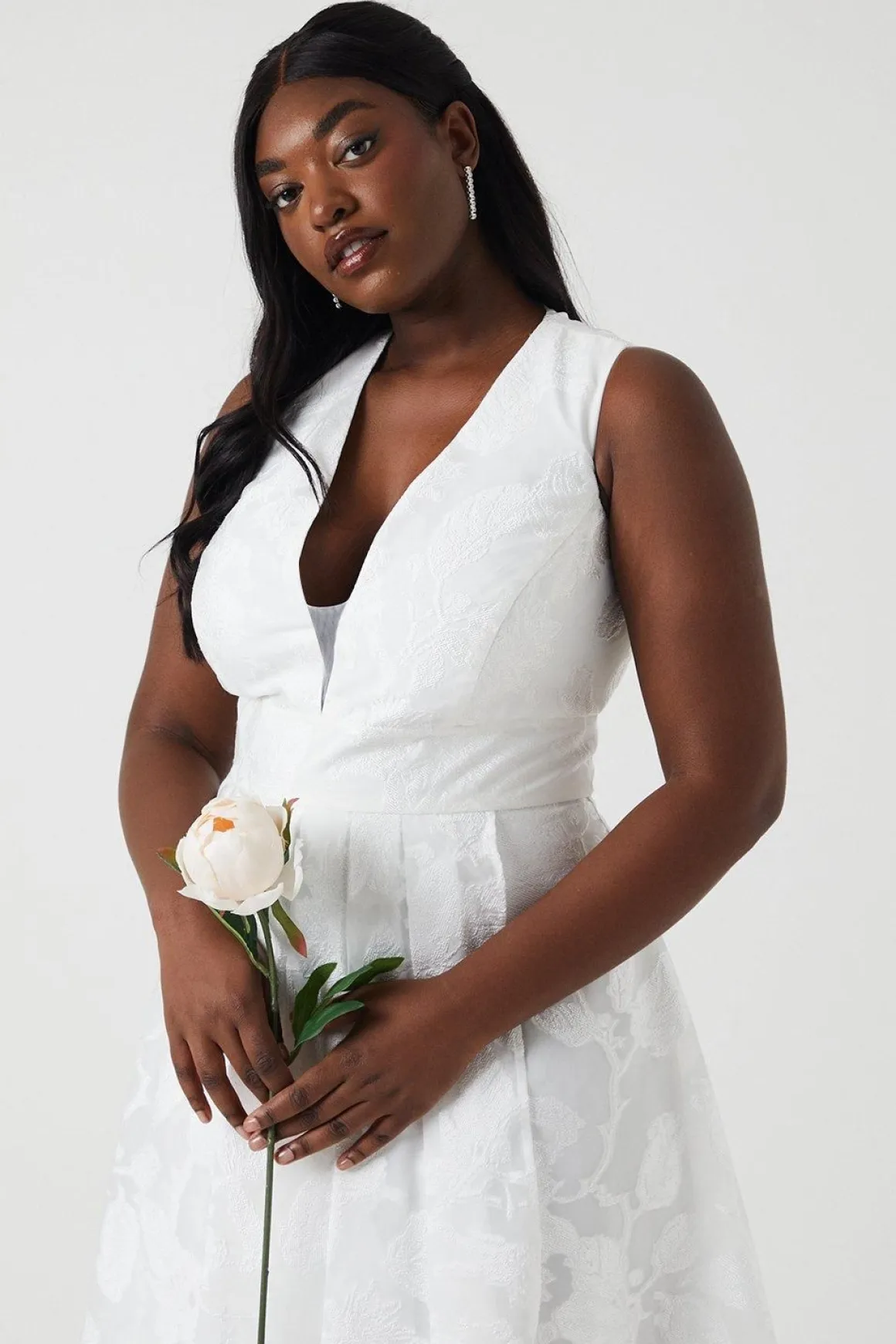 Robe de Mariée Maxi Grande Taille à Décolleté Plongeant en Organza Jacquard Cascade