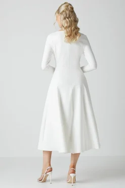 Robe de Mariée Mi-Longue Col V à Jupe Évasée