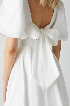 Robe de Mariée Mini à Manches Bouffantes avec Dos Noué