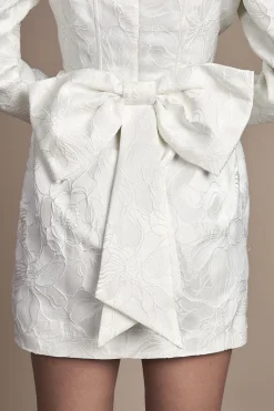 Robe de Mariée Mini à Manches Longues et Encolure Carrée en Jacquard avec Détail Nœud