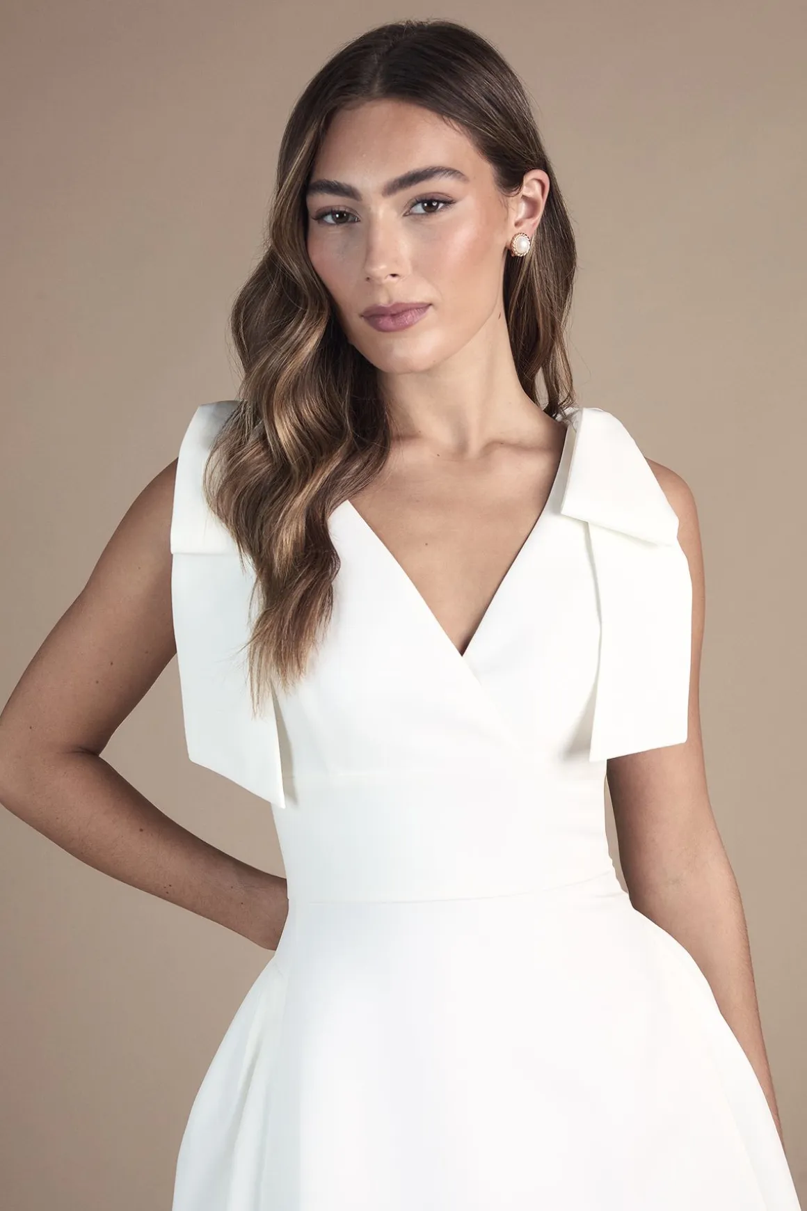 Robe de Mariée Mini Patineuse avec Bretelles Nœud
