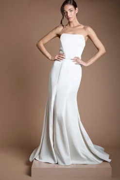 Robe De Mariée Sirène En Satin Structuré À Bustier Avec Traîne