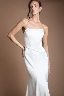 Robe De Mariée Sirène En Satin Structuré À Bustier Avec Traîne