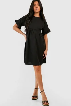 Robe de maternité en smock à manches à volants