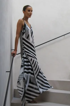 KarenMillen Robe De Plage En Georgette De Viscose À Rayures chromes Et Ourlet Mouchoir<Femme Robes|Toutes Les Robes