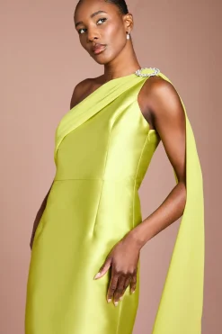 Robe De Soirée Asymétrique En Sergé Avec Broche En Strass