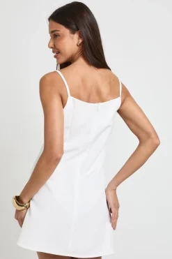 Robe Droite Ajustée Avec Détail De Couture Sous Poitrine