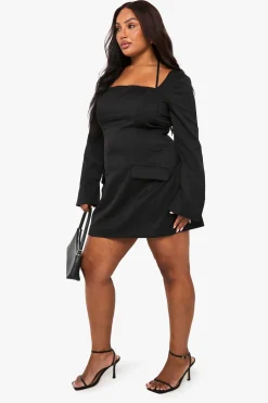 Robe droite ajustée avec détails de poche Plus