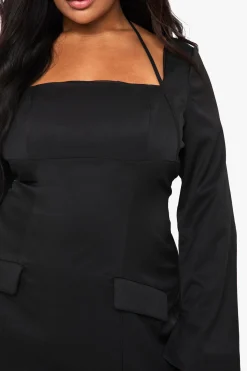 Robe droite ajustée avec détails de poche Plus