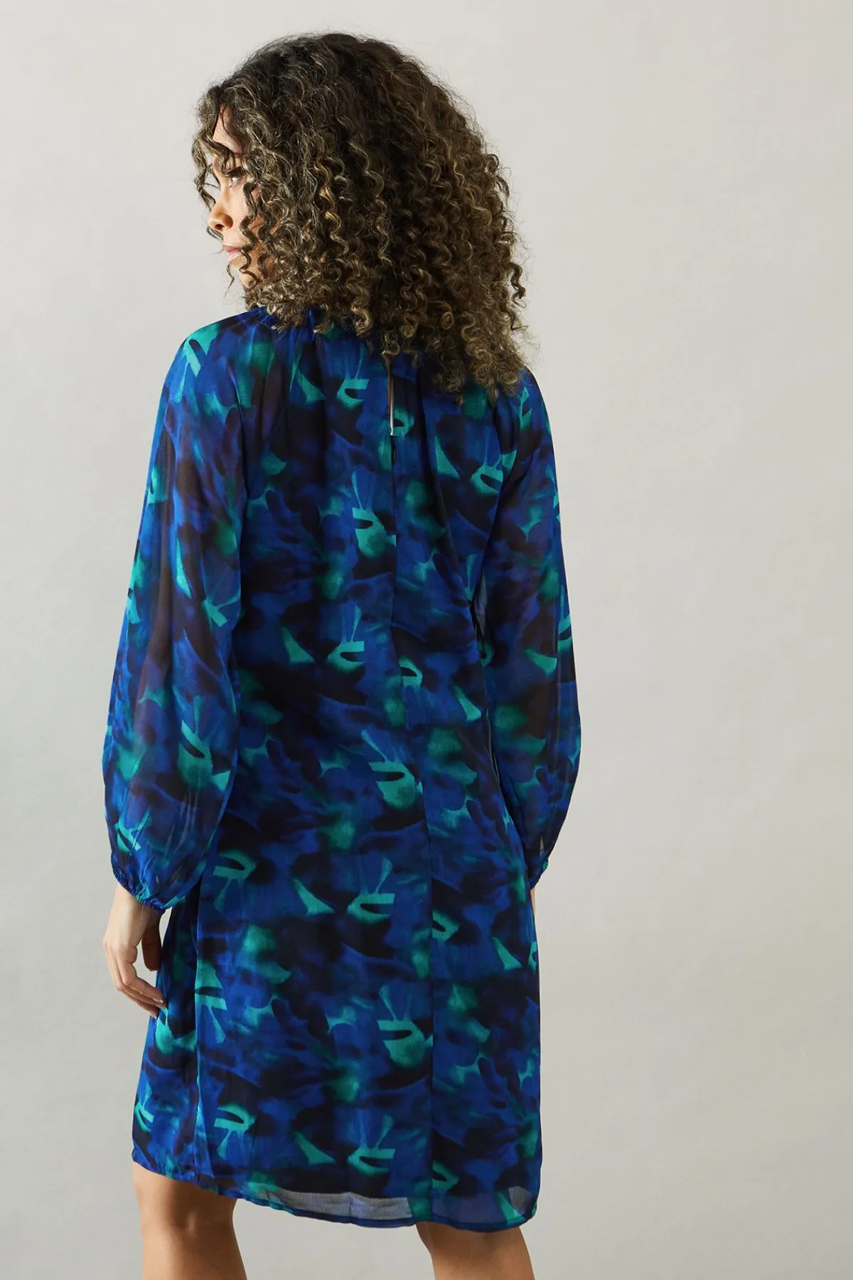 Wallis Robe Droite Bleue à Imprimé Abstrait avec Détail Ajouré<Femme Robes|Robes À Manches Longues