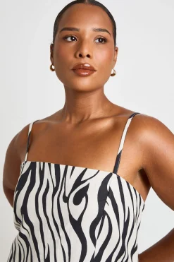boohoo Robe Droite Cintrée En Lin Imprimé Grande Taille<Femme Robes|Robes De Jour