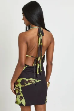 Robe Droite À Col Bénitier Et Grands Motifs Floraux
