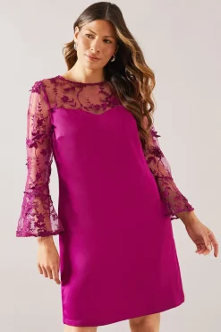 Robe Droite d'Occasion en Satin avec Superposition de Maille