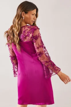 Robe Droite d'Occasion en Satin avec Superposition de Maille