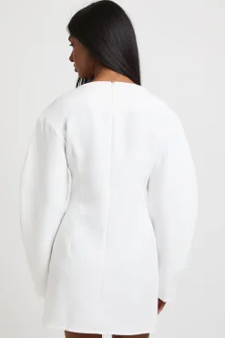 Robe Droite À Encolure Slash, Manches Ballon Et Taille Cintrée