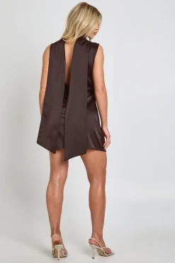 Robe Droite En Satin Texturé Dos Nu Avec Détail Foulard