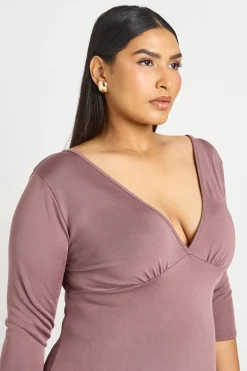 Robe Droite Grande Taille À Encolure En V Et Manches 3/4