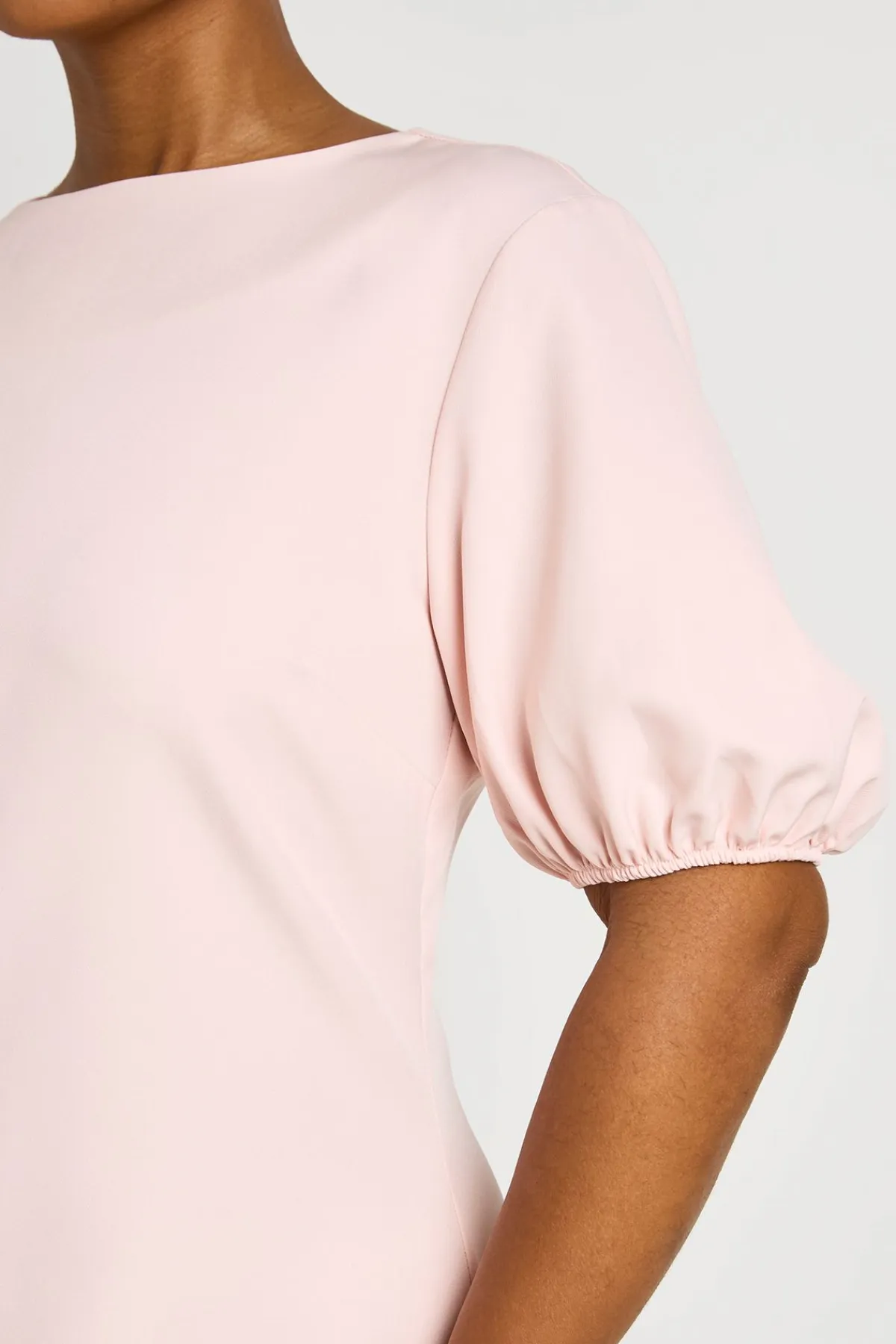 boohoo Robe Droite Grande Taille À Manches Bouffantes Ajustée<Femme Robes De Soirée|Toutes Les Robes