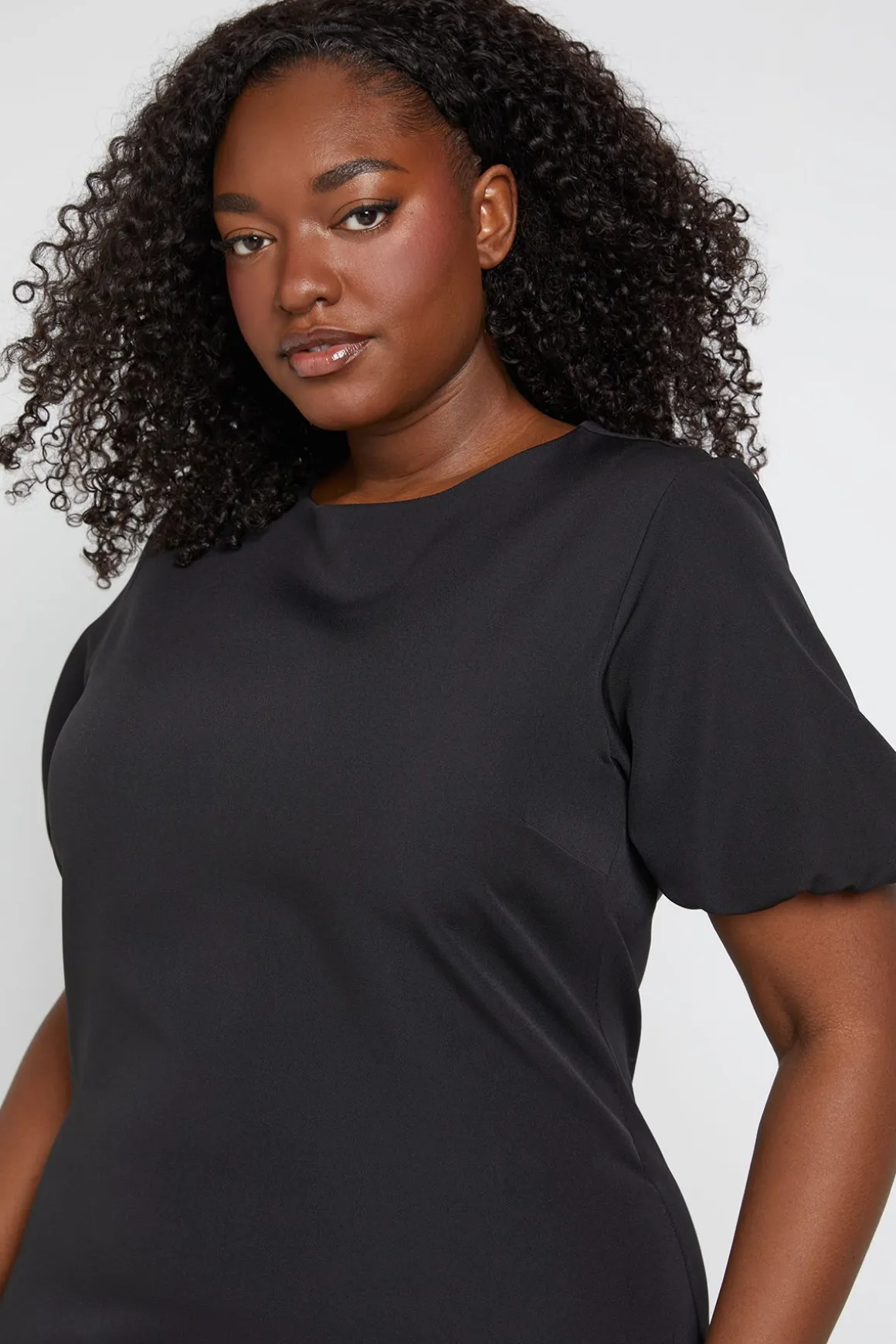 Robe Droite Grande Taille À Manches Bouffantes
