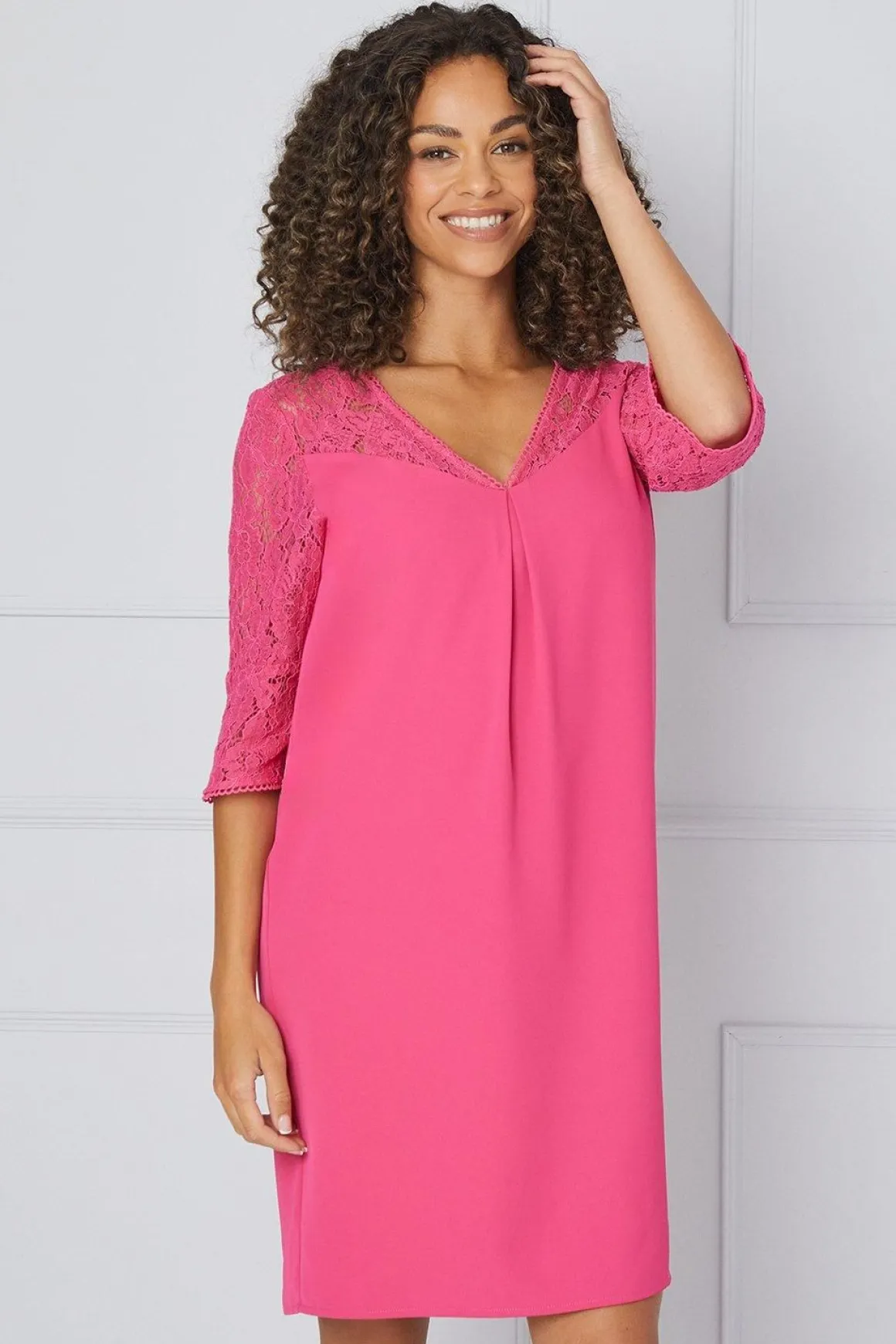 Robe Droite à Manches en Dentelle à Volants