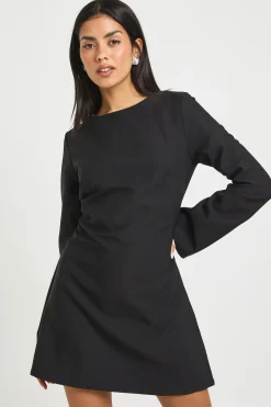 Robe Droite à Manches Évasées avec Liens dans le Dos