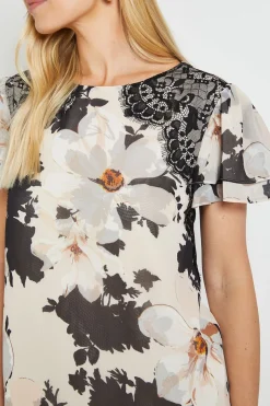 Robe Droite À Manches Volantées En Dentelle Petite