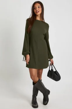 Robe droite à manches volumineuses texturée