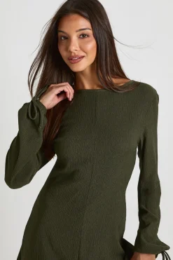 Robe droite à manches volumineuses texturée