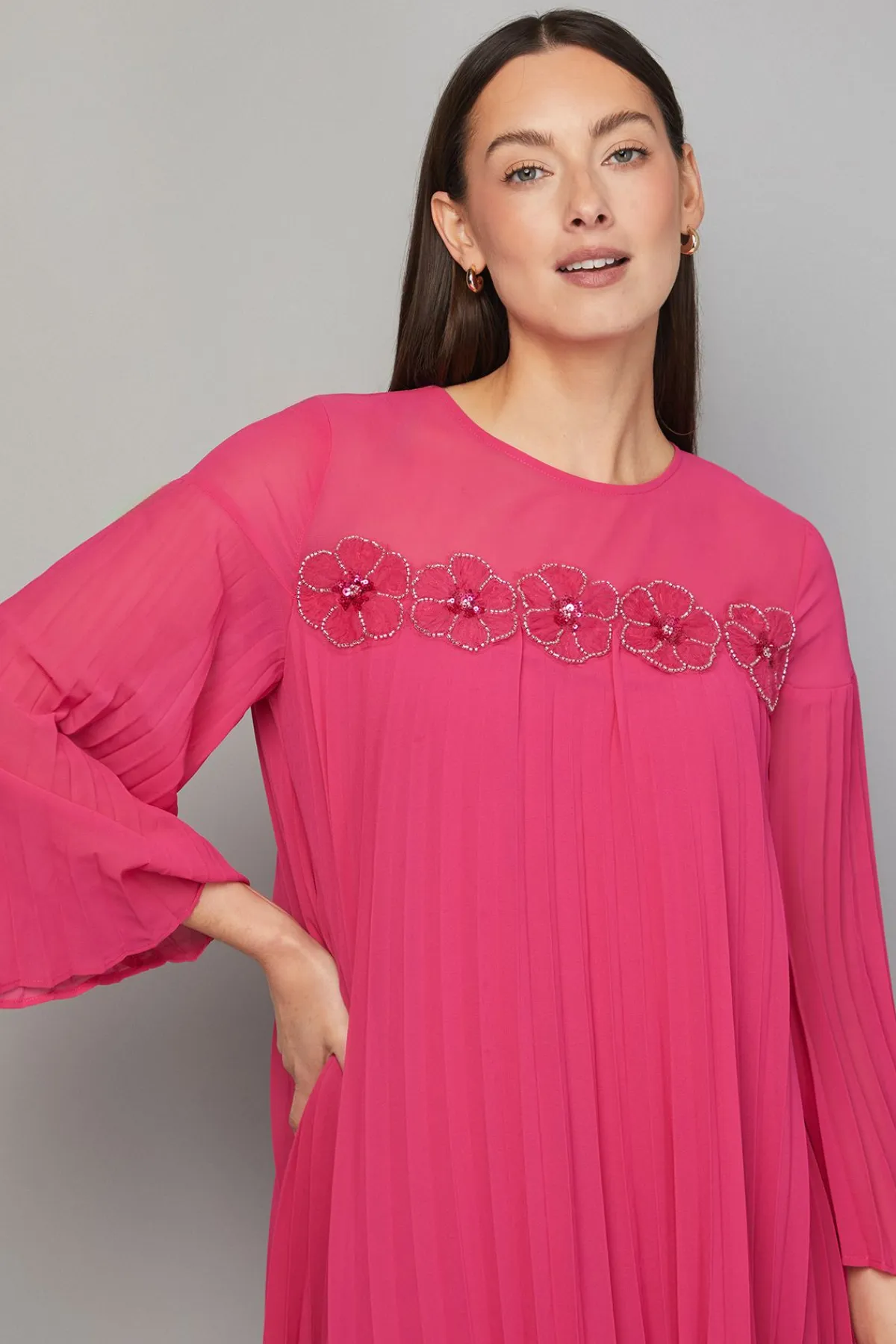 Wallis Robe Droite Plissée à Garniture Florale<Femme Robes Mi-Longues|Robes À Manches Longues