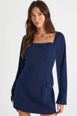 boohoo Robe droite structurée à encolure carrée<Femme Robes De Soirée|Toutes Les Robes
