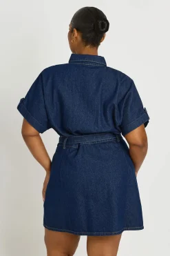 boohoo Robe Droite Utilitaire En Denim Grande Taille Avec Ceinture<Femme Denim|Denim