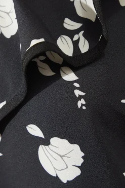 Robe Droite à Volants Contrastés Motif Floral Mono