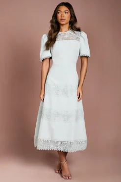 Robe en Crêpe à Bordure de Dentelle