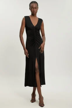 Robe En Crêpe De Viscose À Encolure Plongeante Et Fronces Sur Le Devant
