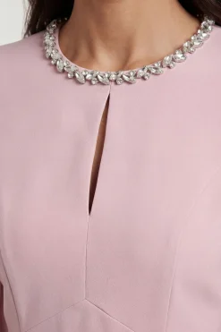 Wallis Robe En Crêpe À Manches Cape Et Encolure Ornée<Femme Toutes Les Robes|Robes Mi-Longues
