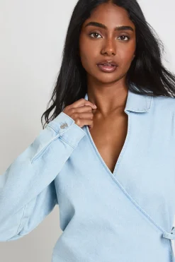 boohoo Robe En Denim À Effet Cache-cœur<Femme Denim|Denim