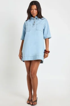 Robe En Denim À Manches Courtes
