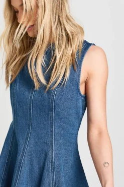 Robe En Denim Sans Manches À Ourlet Évasé Petite