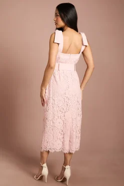 Robe En Dentelle Ceinturée À Nœuds Sur Les Épaules Petite