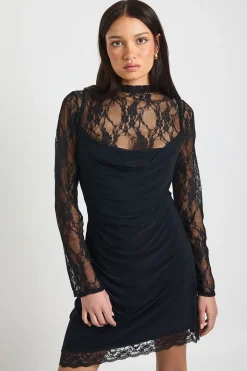 Robe en Dentelle à Col Montant et Manches Évasées avec Caraco Drapé Moulant
