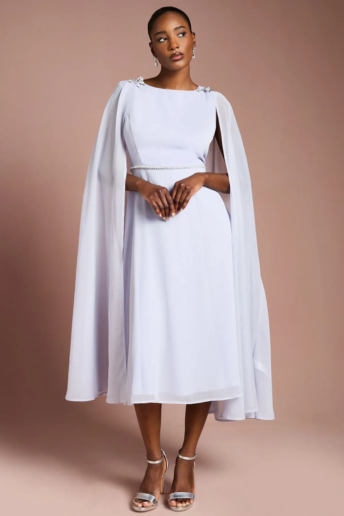 Coast Robe en Georgette avec Cape Détachable et Détails de Broche Diamantée<Femme Toutes Les Robes|Robes Mi-Longues