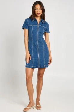 boohoo Robe En Jean Grande Taille À Manches Courtes Et Fermeture Zippée Devant<Femme Denim|Denim